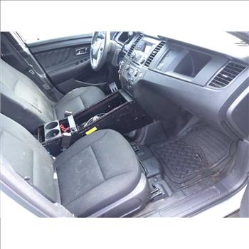 2015 Ford Taurus (Hartford, CT 06114)