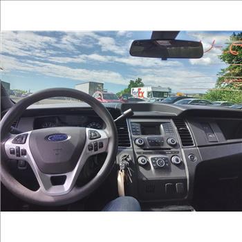 2015 Ford Taurus (Hartford, CT 06114)