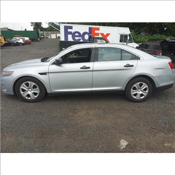 2015 Ford Taurus (Hartford, CT 06114)