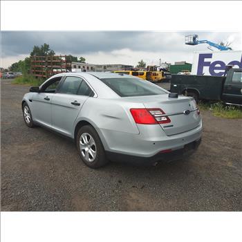 2015 Ford Taurus (Hartford, CT 06114)