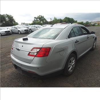 2015 Ford Taurus (Hartford, CT 06114)