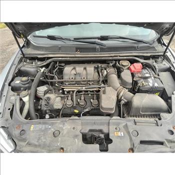 2015 Ford Taurus (Hartford, CT 06114)