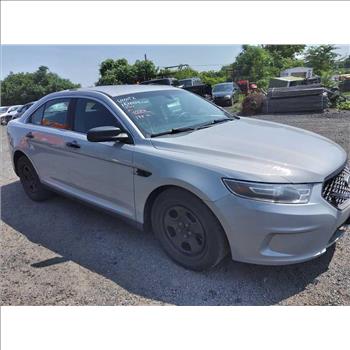 2015 Ford Taurus (Hartford, CT 06114)