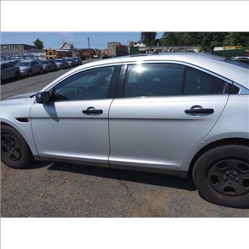 2015 Ford Taurus (Hartford, CT 06114)
