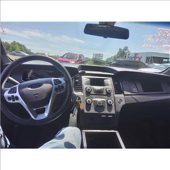 2015 Ford Taurus (Hartford, CT 06114)