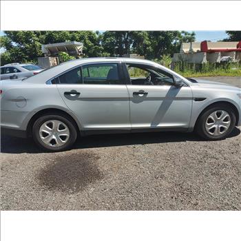 2015 Ford Taurus (Hartford, CT 06114)