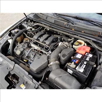 2015 Ford Taurus (Hartford, CT 06114)