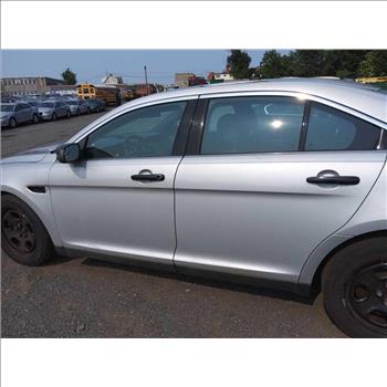 2015 Ford Taurus (Hartford, CT 06114)