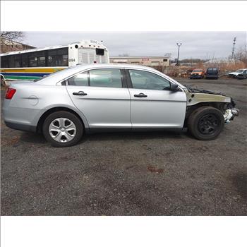 2015 Ford Taurus (Hartford, CT 06114)