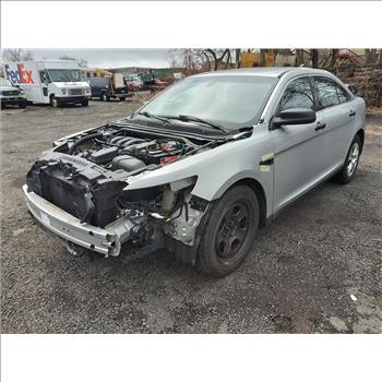 2015 Ford Taurus (Hartford, CT 06114)