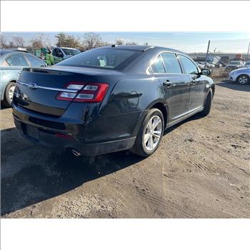 2015 Ford Taurus (Hartford, CT 06114)