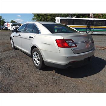 2015 Ford Taurus (Hartford, CT 06114)