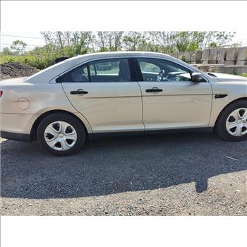 2015 Ford Taurus (Hartford, CT 06114)
