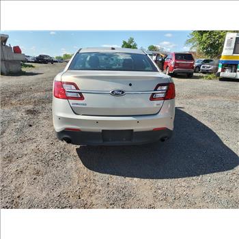 2015 Ford Taurus (Hartford, CT 06114)