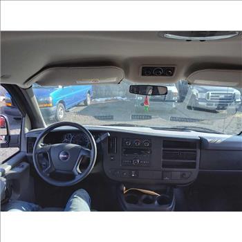 2015 GMC Savana (Hartford, CT 06114)