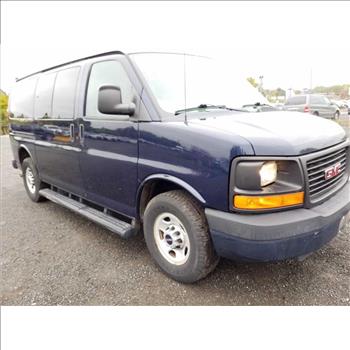 2015 GMC Savana (Hartford, CT 06114)