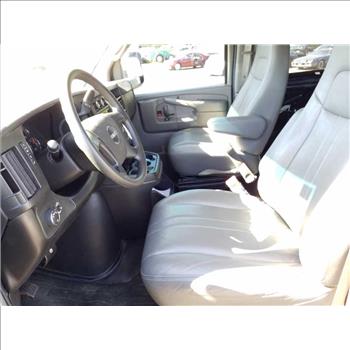 2015 GMC Savana (Hartford, CT 06114)