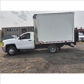 2016 Chevrolet Silverado Box Truck (Hartford, CT 06114)