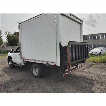2016 Chevrolet Silverado Box Truck (Hartford, CT 06114)