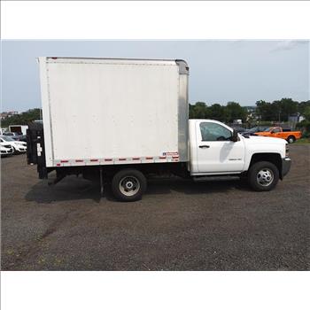 2016 Chevrolet Silverado Box Truck (Hartford, CT 06114)