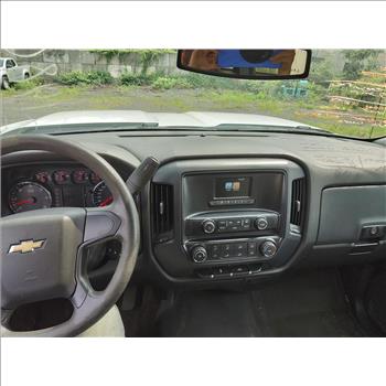 2016 Chevrolet Silverado Box Truck (Hartford, CT 06114)
