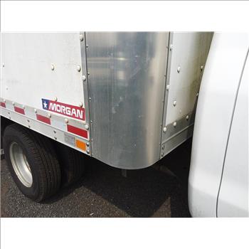 2016 Chevrolet Silverado Box Truck (Hartford, CT 06114)