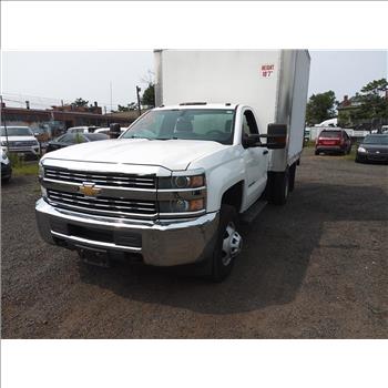 2016 Chevrolet Silverado Box Truck (Hartford, CT 06114)