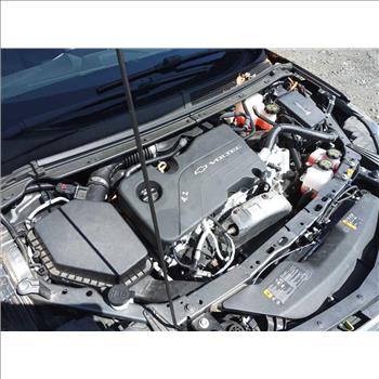 2016 Chevrolet Volt w/ Charging Cord (Hartford, CT 06114)