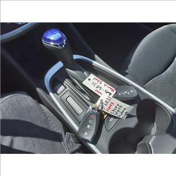 2016 Chevrolet Volt w/ Charging Cord (Hartford, CT 06114)