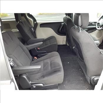 2016 Dodge Grand Caravan (Hartford, CT 06114)