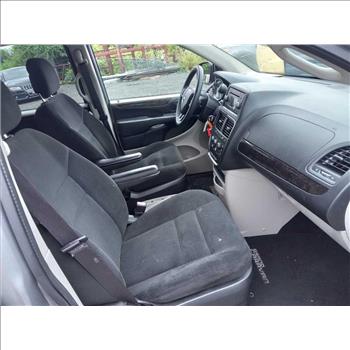 2016 Dodge Grand Caravan (Hartford, CT 06114)