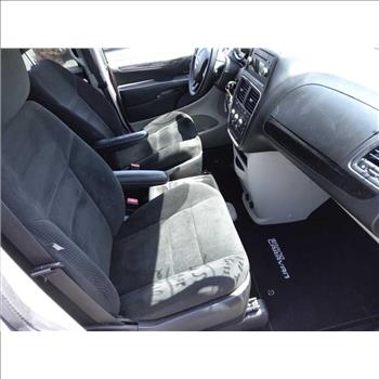 2016 Dodge Grand Caravan (Hartford, CT 06114)