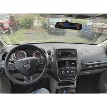 2016 Dodge Grand Caravan (Hartford, CT 06114)