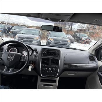 2016 Dodge Grand Caravan (Hartford, CT 06114)