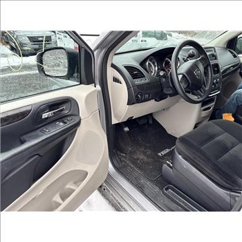 2016 Dodge Grand Caravan (Hartford, CT 06114)