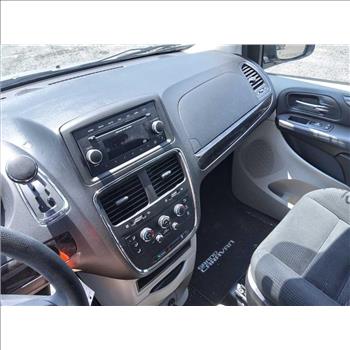 2016 Dodge Grand Caravan (Hartford, CT 06114)