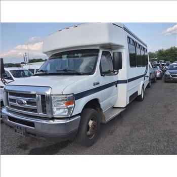 2016 Ford E-450 Econoline  (Hartford, CT 06114)