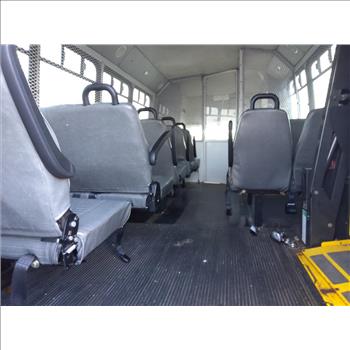 2016 Ford E-450 Econoline  (Hartford, CT 06114)
