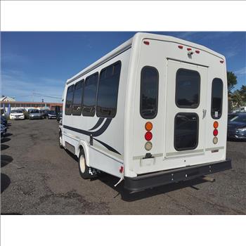 2016 Ford E-450 (Hartford, CT 06114)
