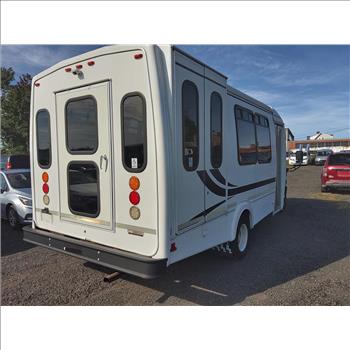 2016 Ford E-450 (Hartford, CT 06114)