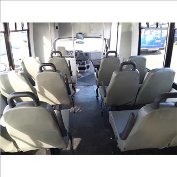 2016 Ford E-450 (Hartford, CT 06114)
