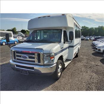 2016 Ford E-450 (Hartford, CT 06114)