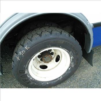 2016 Ford E450 Paratransit Bus (Hartford, CT 06114)