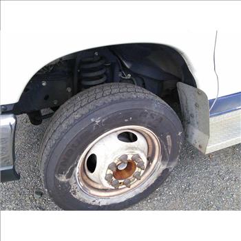 2016 Ford E450 Paratransit Bus (Hartford, CT 06114)