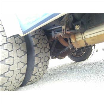 2016 Ford E450 Paratransit Bus (Hartford, CT 06114)