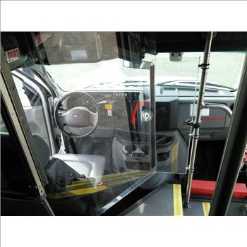 2016 Ford E450 Paratransit Bus (Hartford, CT 06114)