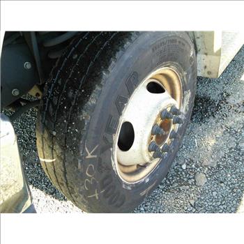 2016 Ford E450 Paratransit Bus (Hartford, CT 06114)