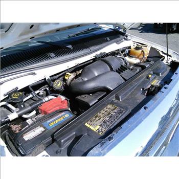 2016 Ford E450 Paratransit Bus (Hartford, CT 06114)