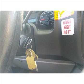 2016 Ford E450 Paratransit Bus (Hartford, CT 06114)