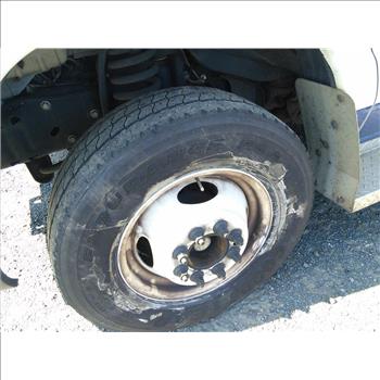 2016 Ford E450 Paratransit Bus (Hartford, CT 06114)